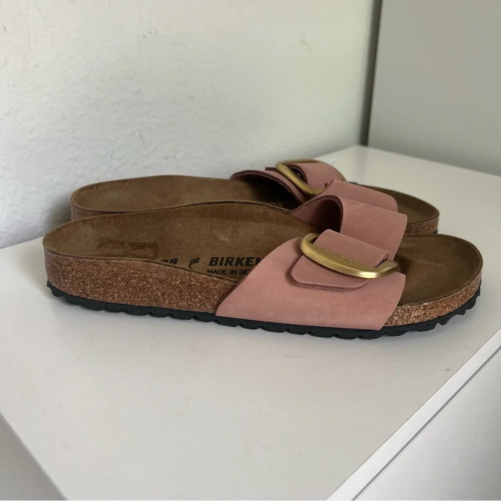 Birkenstock Madrid Big Buckle Nubuck Leather Sandals in Soft Pink - NWT - Picture 4 of 5